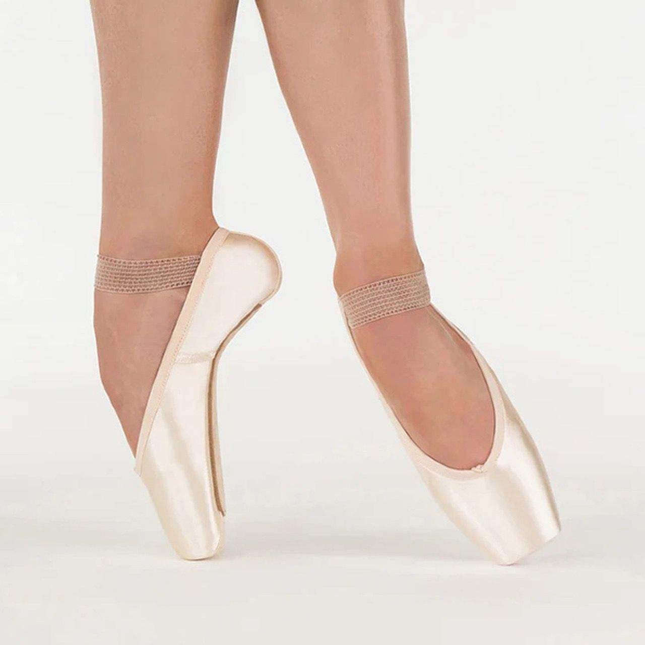 Suffolk Regent Pointe Shoe