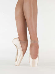 Suffolk Reign Pink Standard Pointe Shoe
