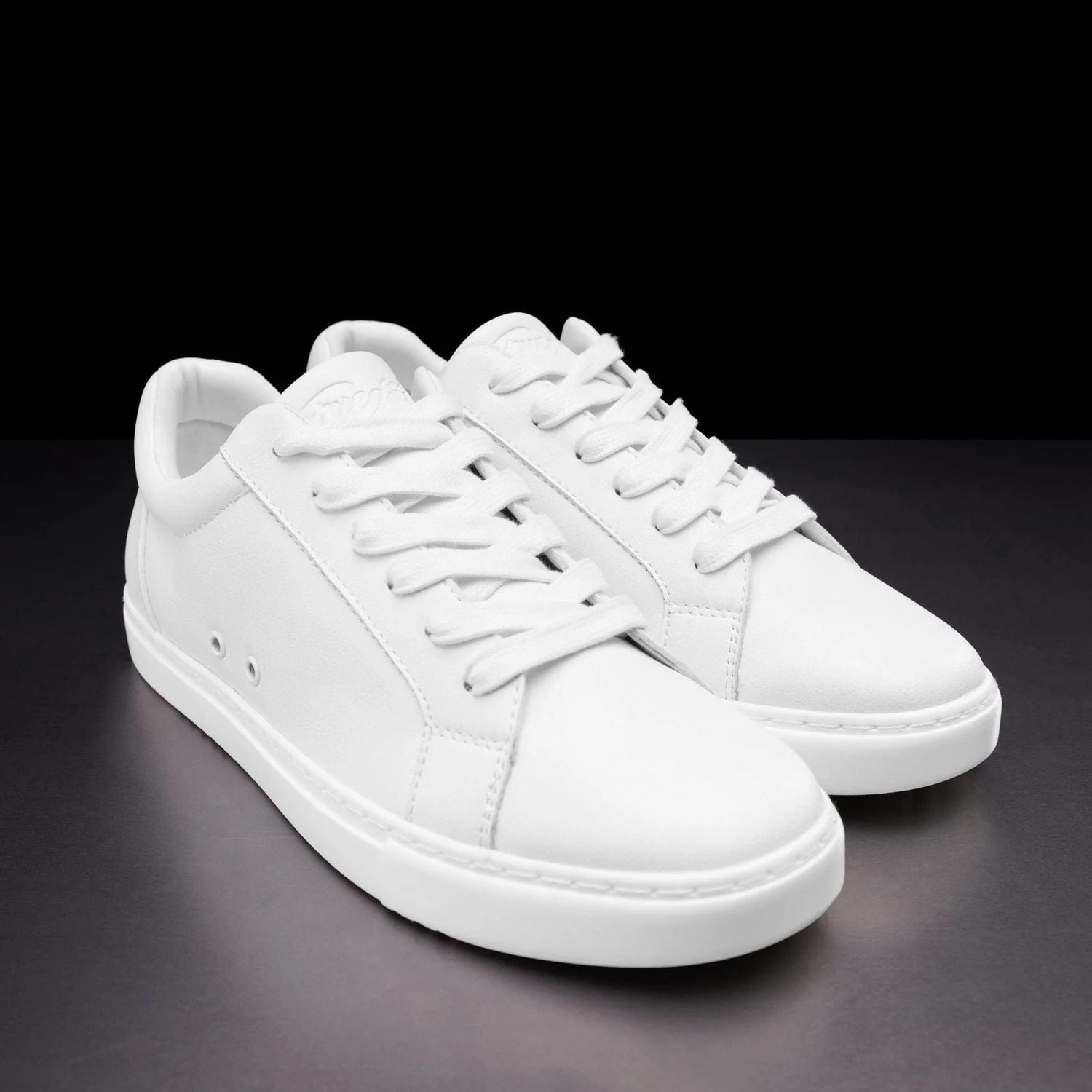 Fuego Low-Top Dance Sneaker