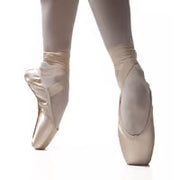 CL-70 Arpeggia R-Class Pointe Shoe