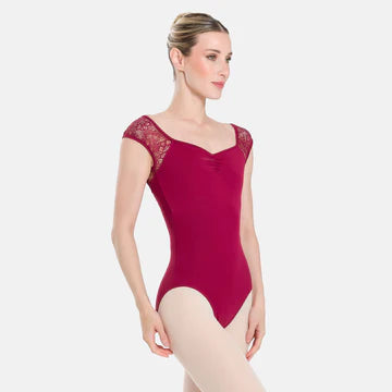 Só Dança Mirielle Floral Lace Back Cap Sleeve